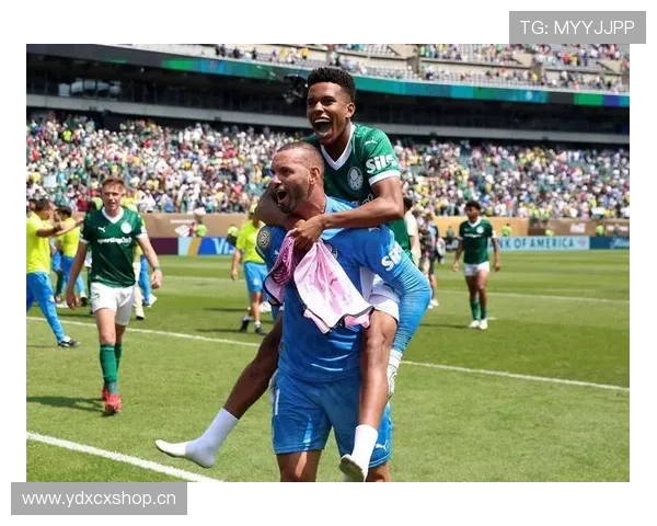 帕尔梅拉斯惊天逆转主帅激动落泪见证球队重生与自我救赎时刻