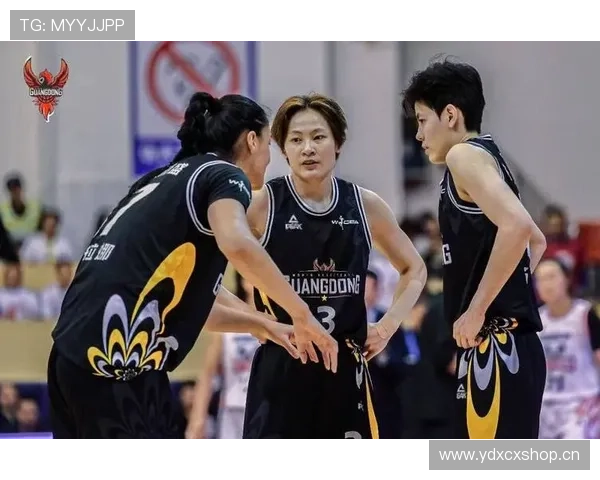 全队疯狂庆祝夺冠杨力维杨舒予泪洒拥母郑薇揭秘动人幕后故事瞬间