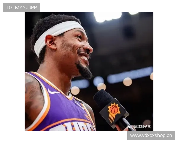 比尔首场比赛表现出色9投6中贡献12分2篮板1抢断1盖帽正负值5展现实力